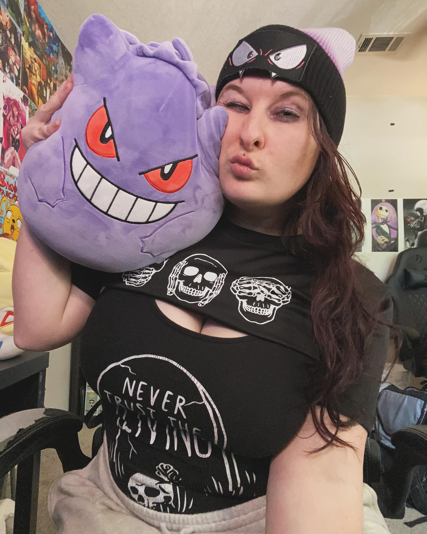 I’ve always been a ghost type girlie when it comes to Pokémon. My top three favorite types in the game are 1) Grass, 2) Poison, and 3) Ghost. Lucky for me they overlap quite often haha
Comment your favorite Pokémon type below! ⬇️ 
.
.
#pokemon #pokemonart #pokémon #pokemoncommunity #pokemonlove #pokemonlover #pokemonplush #gengar #gengarpokemon #ghosttrio #ghosttype #ghosttypepokemon