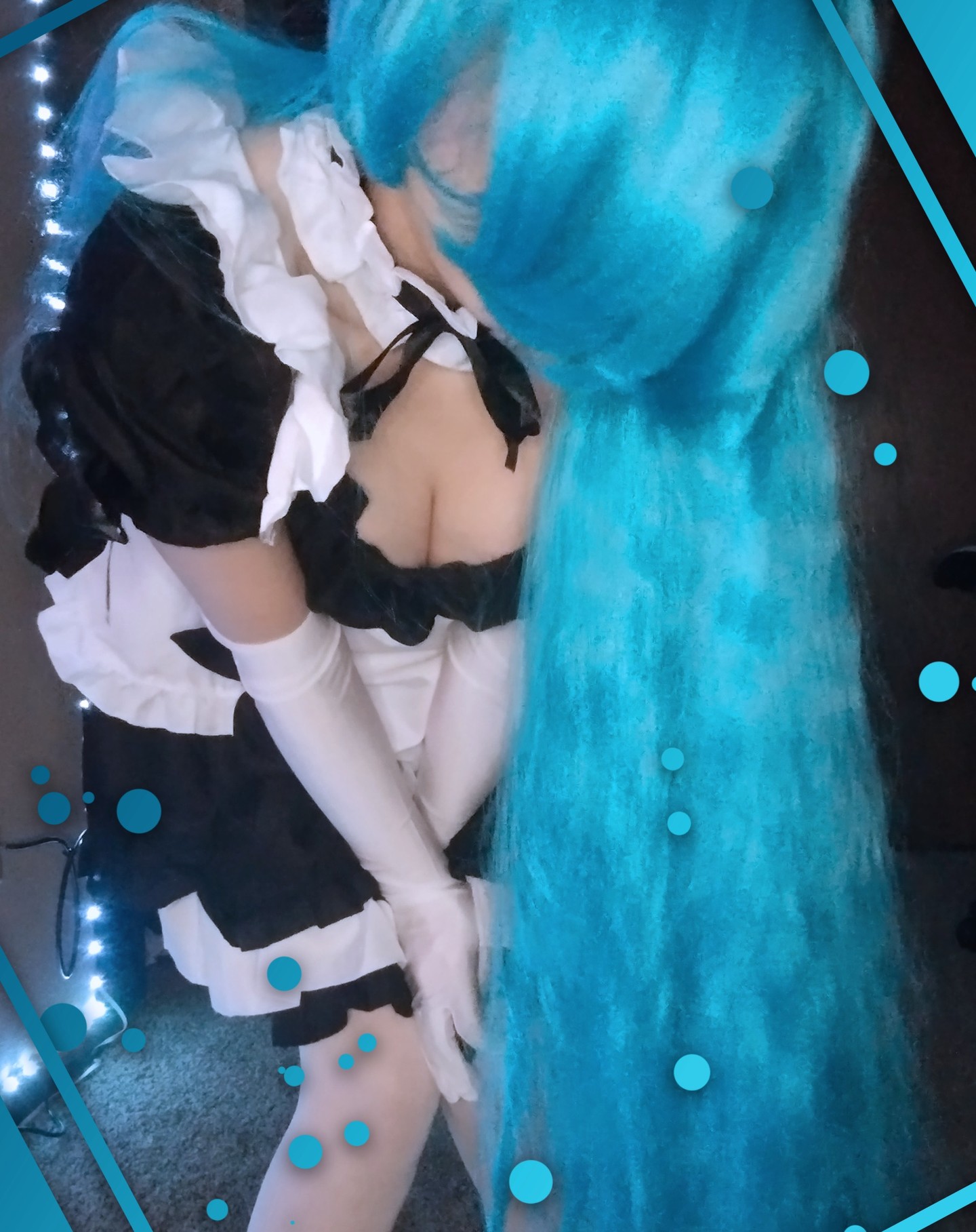 I hope you are having a good day! <3
Did you know a group of butterflies is called a kaleidoscope? 

Thank you Aa for the outfit!
.
.
.
.
#maidcosplay #egirlclothes #blackandwhiteclothing #animemaid #bluehairanimegirl #ofgirls