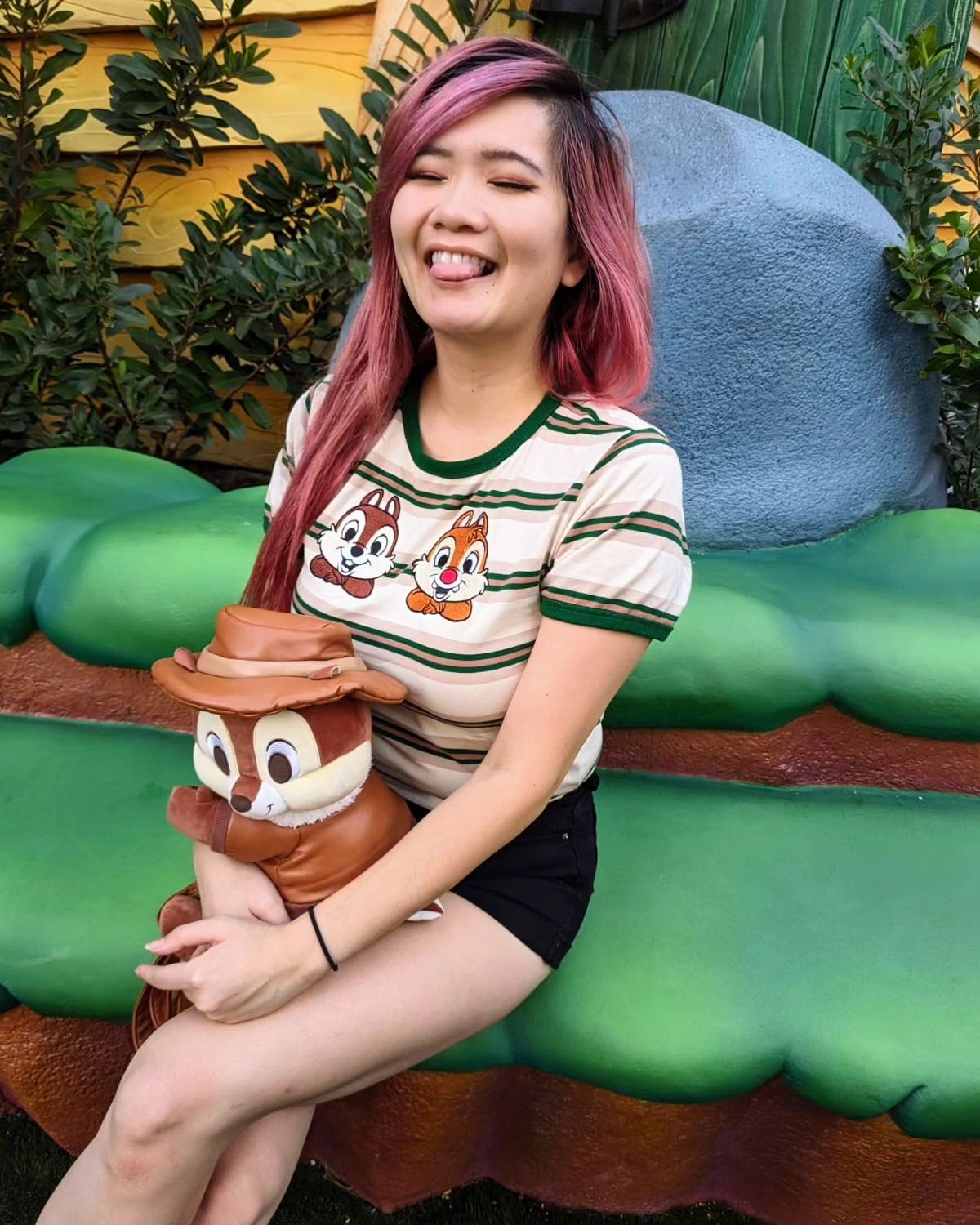 Now I have the cutest shirt to wear to Disneyland 🥺🐿️🐿️❤️ also peep my adorable Chip backpack 🥺👉👈💕 Some dude thought it was my kid when I had it on my chest 😩😂

#sponsoredbyHT #HTFxChipandDale
