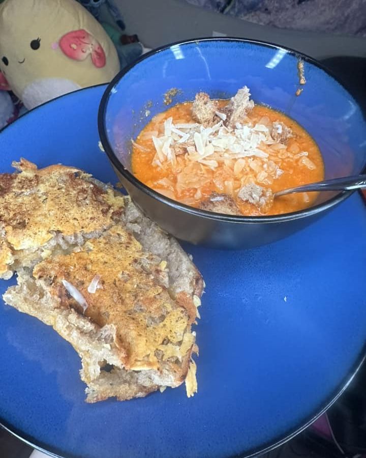 The best loaf I’ve made yet! It had some blowout in the side, I know that’s the big no-no with sourdough, but I am still learning and this is I think my fifth loaf. 

I made homemade grilled cheese with homemade tomato/carrot soup!! The breadcrumbs are the sourdough pieces that I cut that fell off that I toasted. 🍞🥣