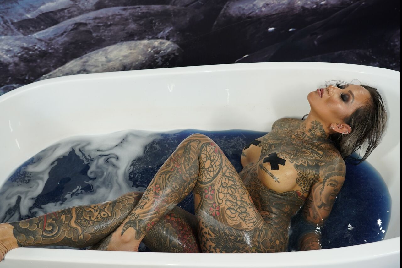 See Inked_Miss_Foxy profile