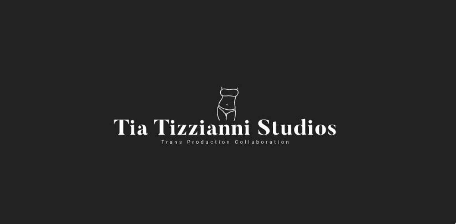 See Tia Tizzianni profile