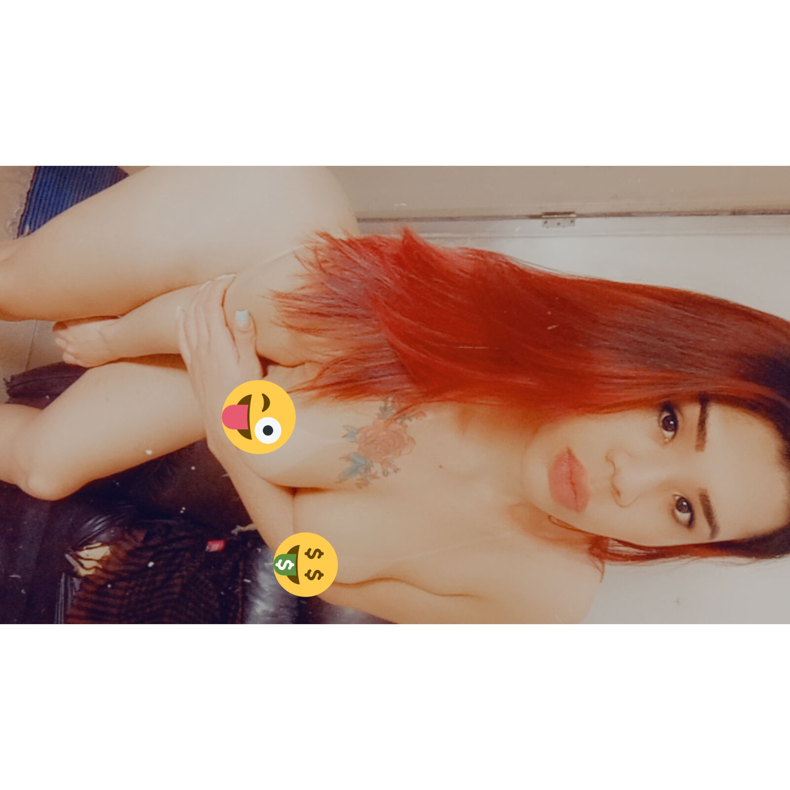 See VIDEO CALL / FETISH🐷🍫💨🦶 profile