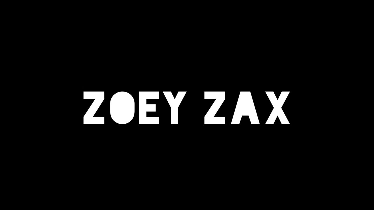 zoeyzax